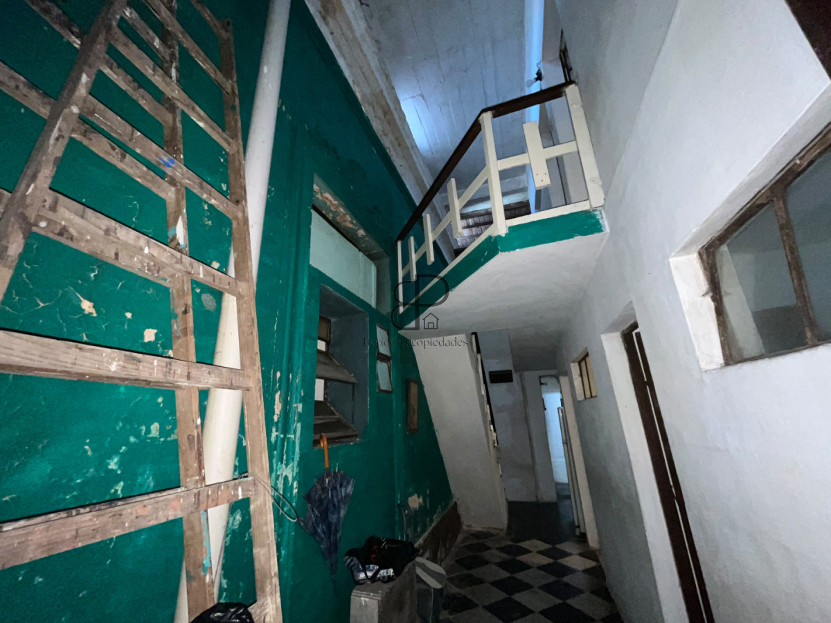 Casa ID.7051 - Venta Padron Unico 3 Plantas con 9 Dorm. y 3 Cocinas Aguada