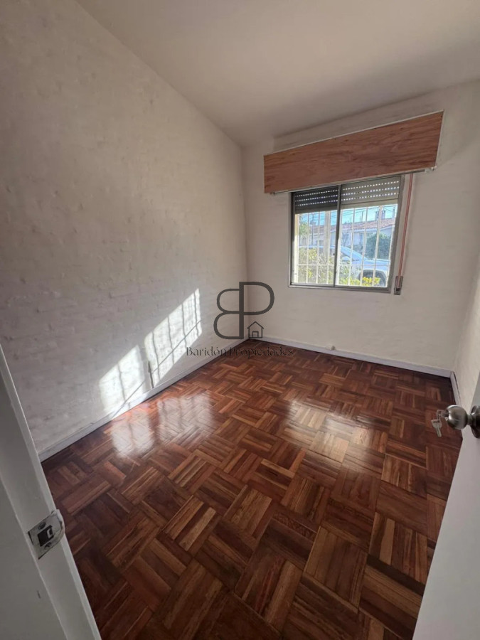 Casa ID.6904 - Alquiler en Complejo Cerrado Carrasco 4 Dormitorios y Cochera