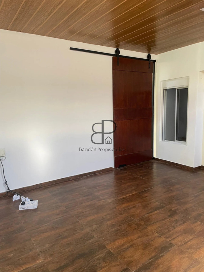 Casa ID.7114 - Alquiler Casa 3 Dormitorios Cerrito galpon patio y cochera