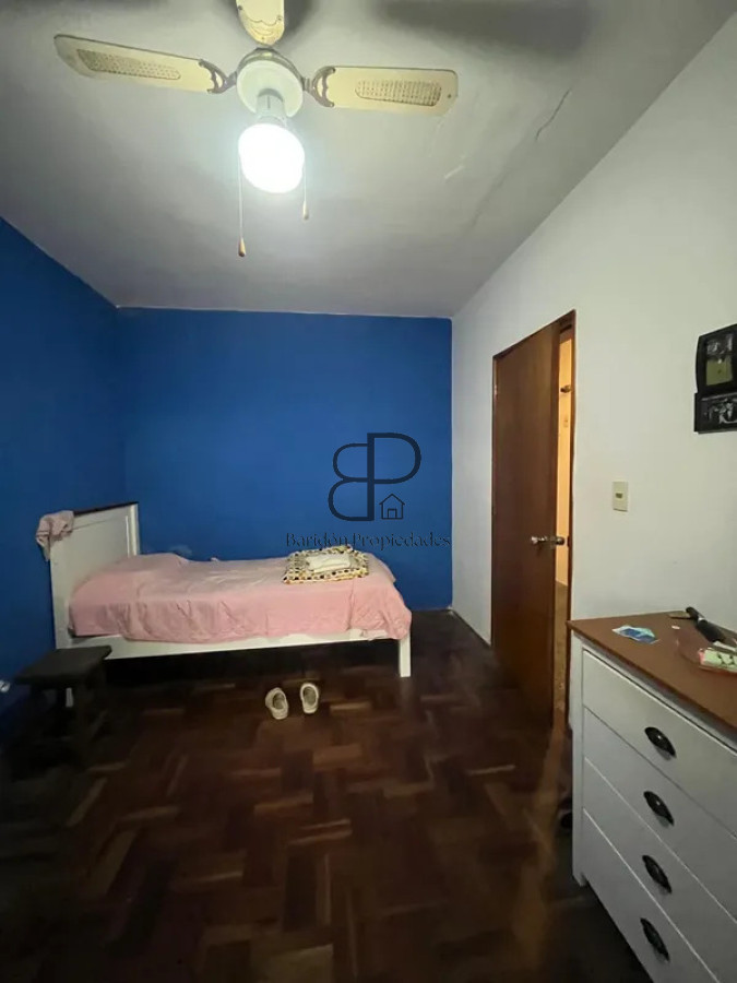 Casa ID.6402 - Venta Casa 3 Dormitorios La Comercial con patio y garaje