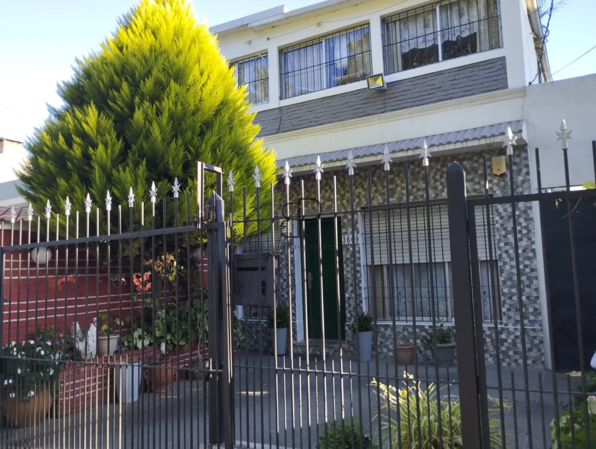 Casa ID.6333 - Venta Casa y Apartamento Cerrito con Garaje y Barbacoa 