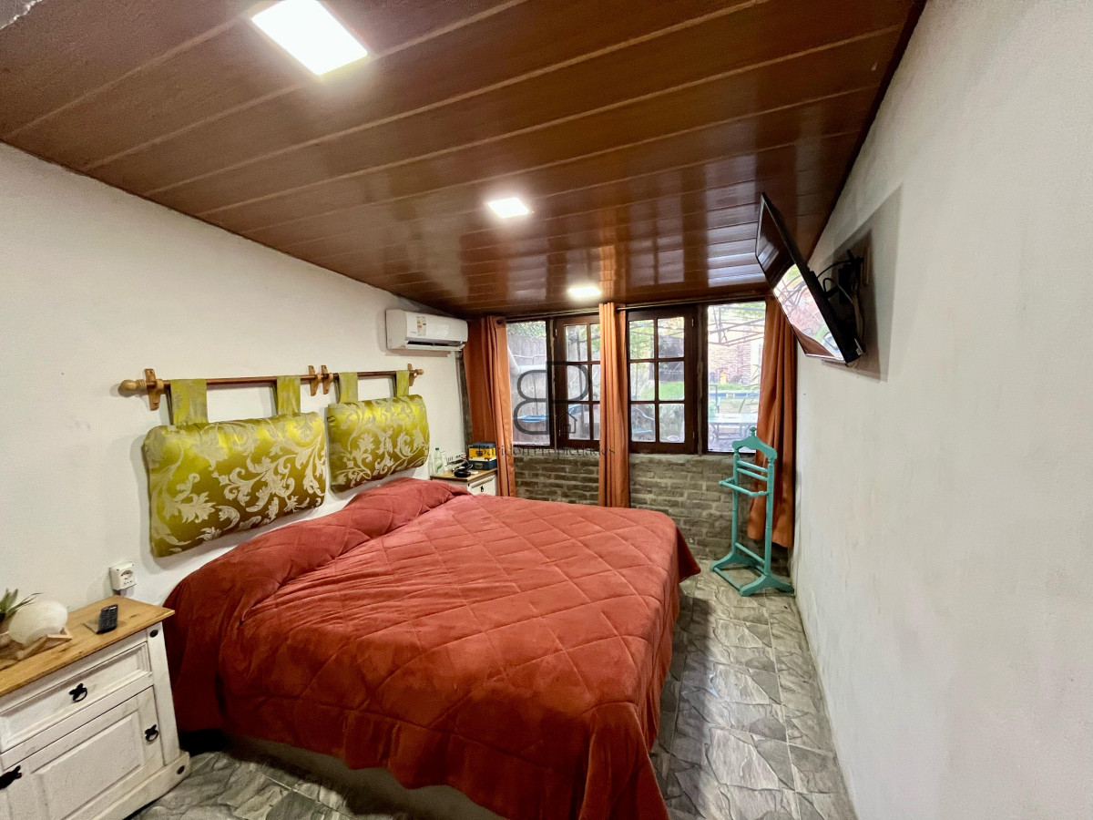 Casa ID.4498 - Venta Terreno + 2 Casas El Pinar con Piscina y Barbacoa