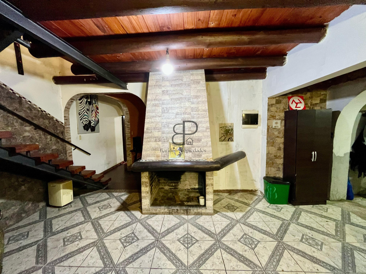 Casa ID.4498 - Venta Terreno + 2 Casas El Pinar con Piscina y Barbacoa