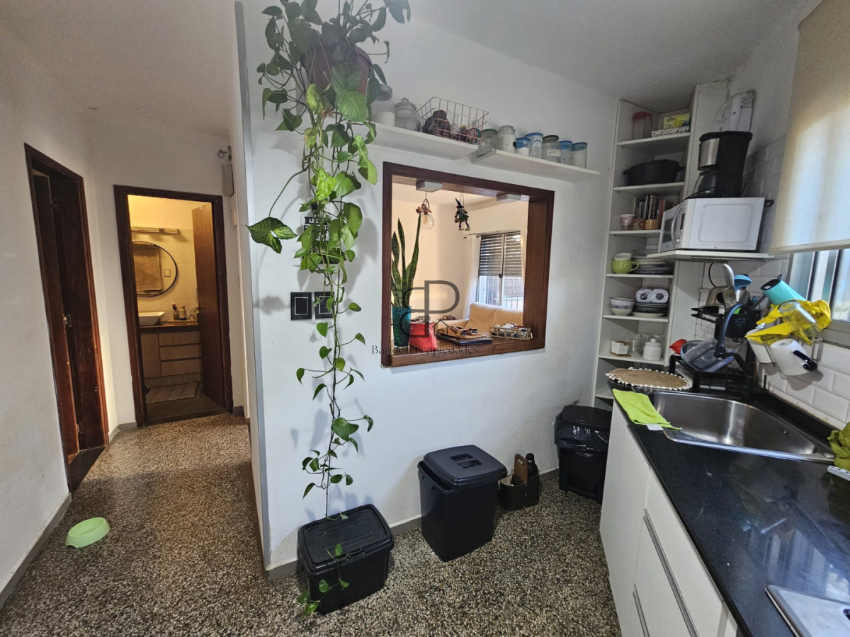 Casa ID.6983 - Venta Casa 1 Dormitorio Buceo con patio y cochera