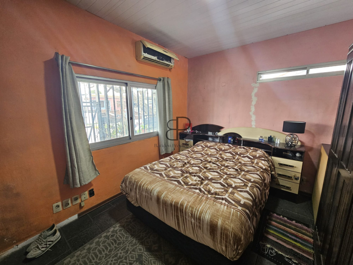 Casa ID.7030 - Venta con Renta Padron Unico Local Casa y Apartamento Cerro