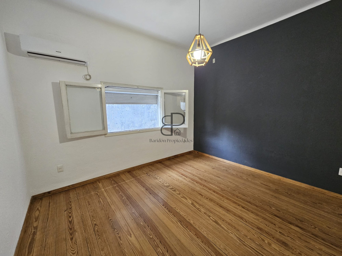 Casa ID.6540 - Venta Casa 3 o 4 Dormitorios Barbacoa y Garaje La Blanqueada