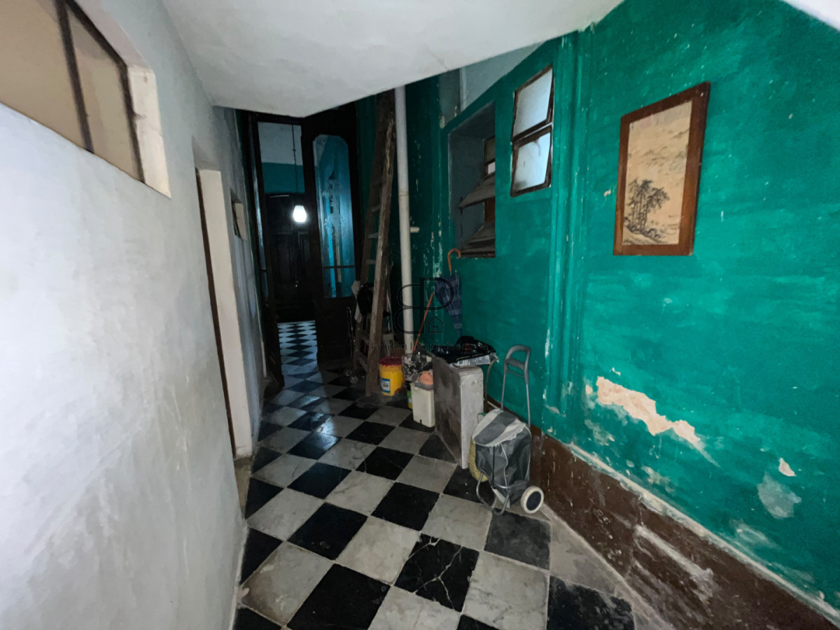 Casa ID.7051 - Venta Padron Unico 3 Plantas con 9 Dorm. y 3 Cocinas Aguada