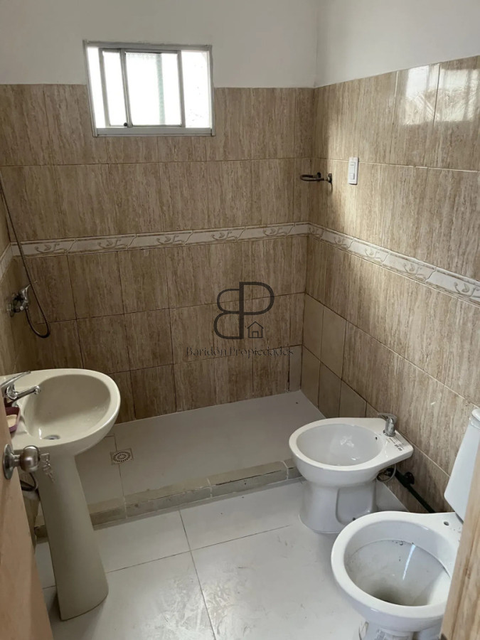 Casa ID.6873 - Alquiler Casa 3 Dormitorios La Union Patio y Parrillero