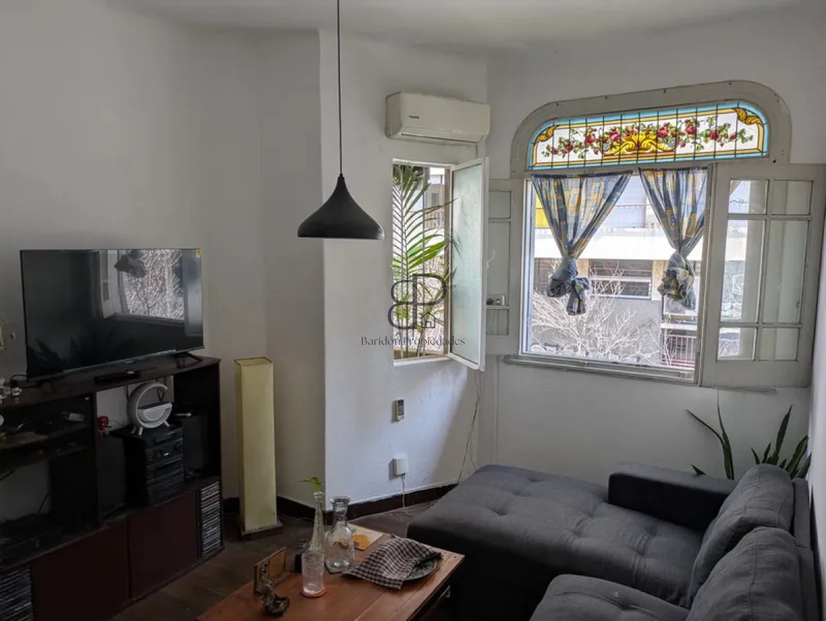 Casa ID.7007 - Venta Casa Ph 3 Dormitorios Tres Cruces con azotea y balcon 