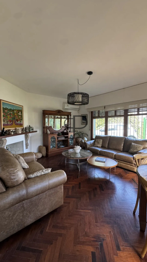 Casa ID.6869 - Venta Casa 3 Dormitorios Barbacoa Piscina y Cochera Carrasco