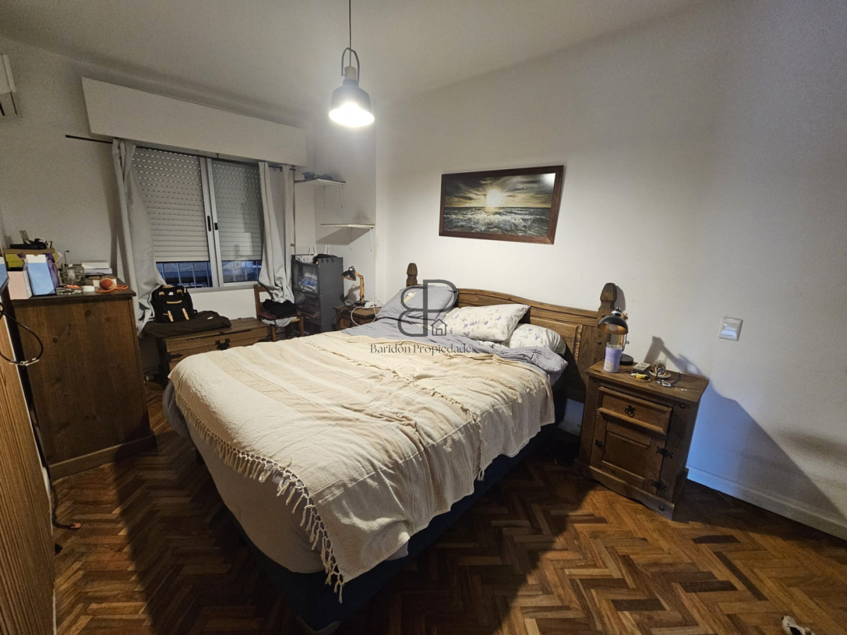 Casa ID.6983 - Venta Casa 1 Dormitorio Buceo con patio y cochera