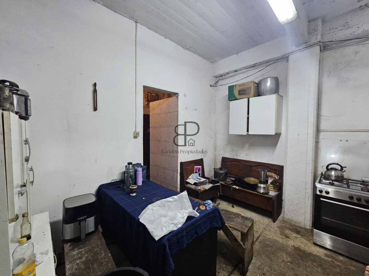 Casa ID.7030 - Venta con Renta Padron Unico Local Casa y Apartamento Cerro