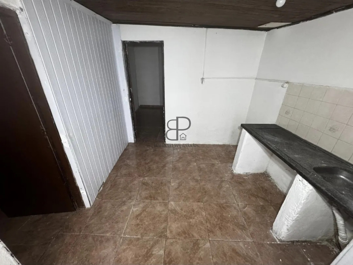 Casa ID.7072 - Alquiler Casa 1 Dormitorio Capurro con patio y parrillero