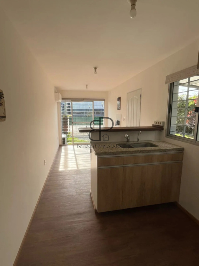 Casa ID.7047 - Alquiler Casa 1 Dormitorio Shangrilá con Galpon y cochera