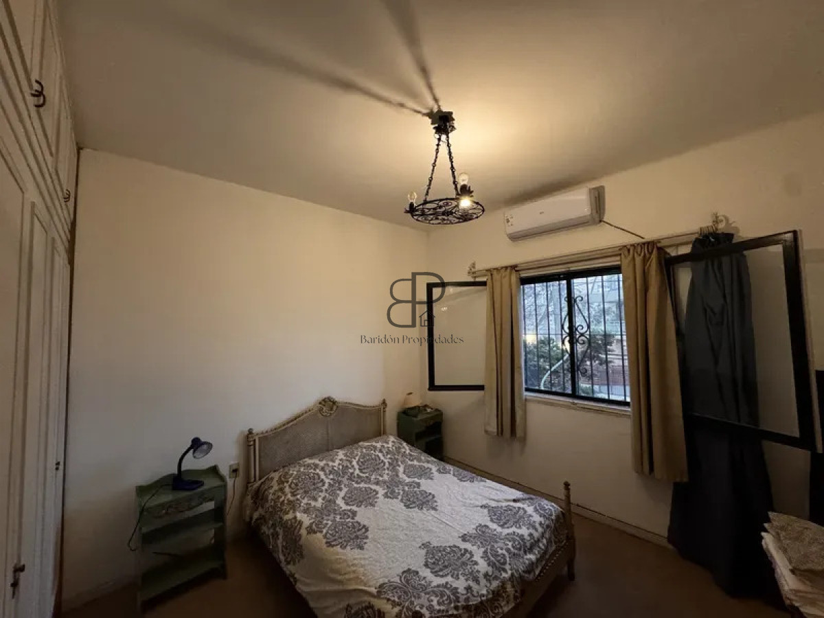 Casa ID.6936 - Venta Casa 3 Dormitorios Carrasco con patio y cochera 