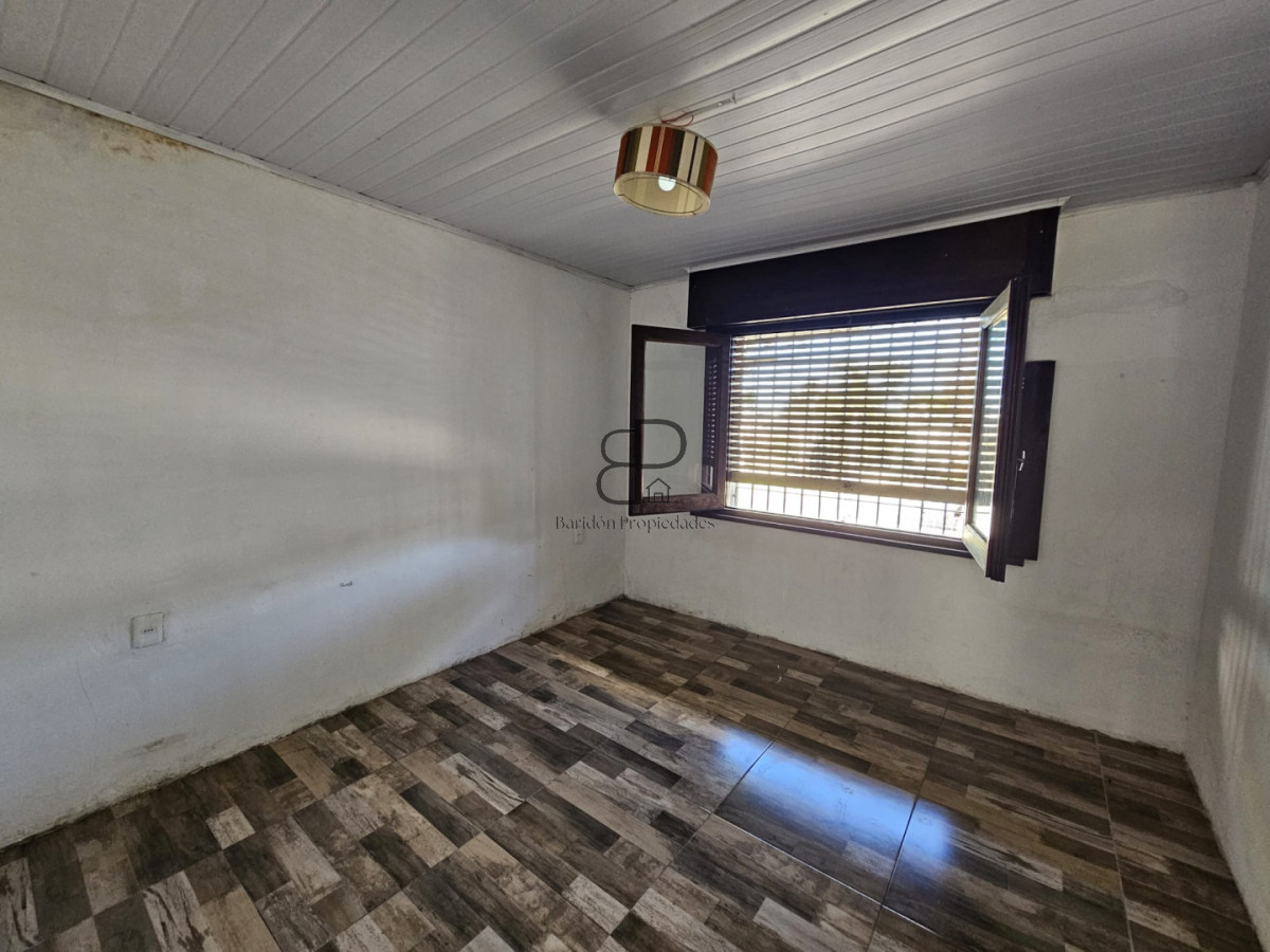 Casa ID.5931 - Venta Casa 2 Dormitorios Barbacoa Perez Castellano