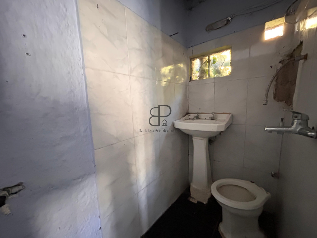 Casa ID.4848 - Venta Padron Unico con 3 Viviendas Flor de Maroñas Inversion