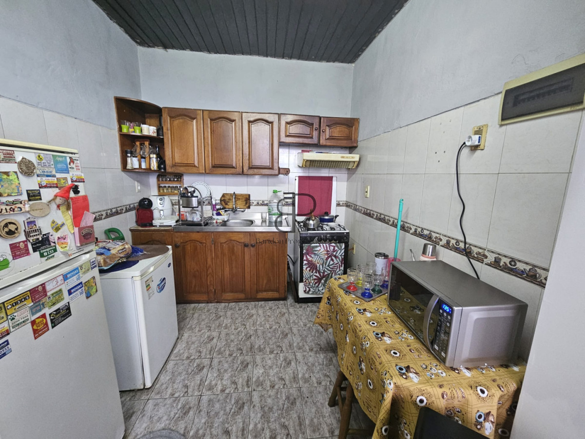 Casa ID.6268 - Venta Casa y Apartamento 4 Dormitorios Brazo Oriental Cochera