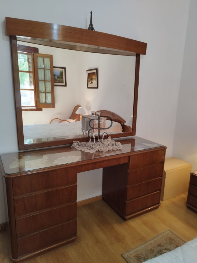 Casa ID.3174 - Venta Casa 5 Dormitorios Sayago con Barbacoa y Galpón