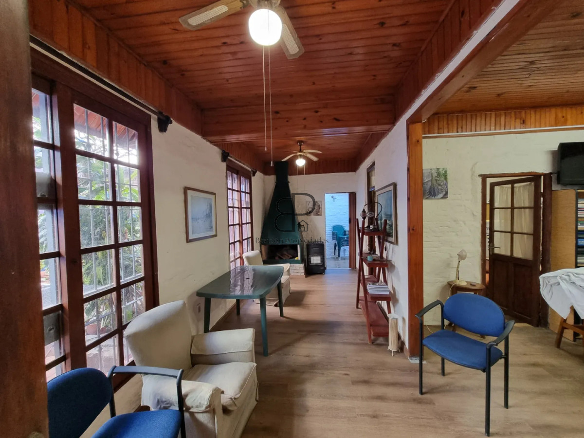 Casa ID.6893 - Venta 2 Casas independientes un Padron La Banqueada Inversion