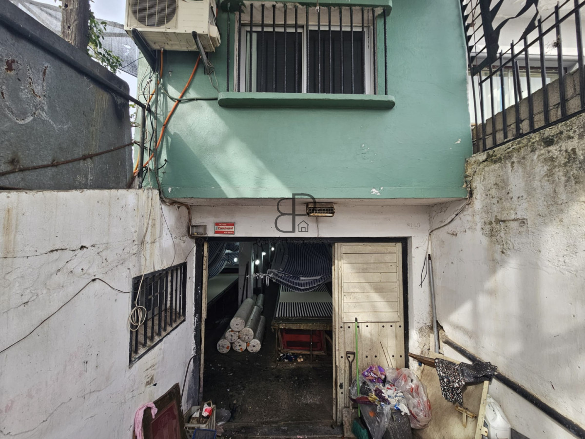 Casa ID.7030 - Venta con Renta Padron Unico Local Casa y Apartamento Cerro