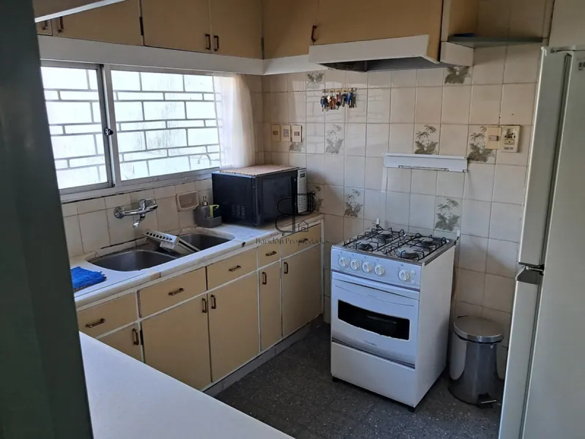 Casa ID.7032 - Alquiler Casa Amueblada 2 Dormitorios Punta Gorda cochera