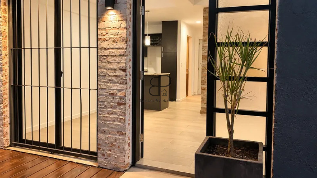 Casa ID.6961 - Venta con Renta Casa 2 Dormitorios Solymar patio y cochera