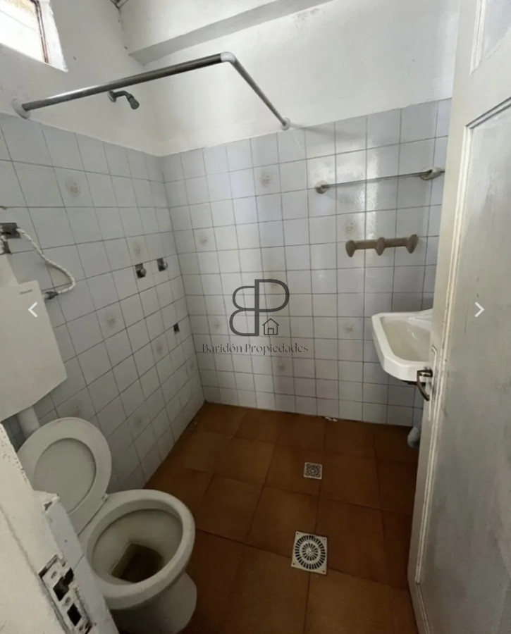 Casa ID.6092 - Venta Padron con 3 Casas Malvin Ideal Inversion 560m2