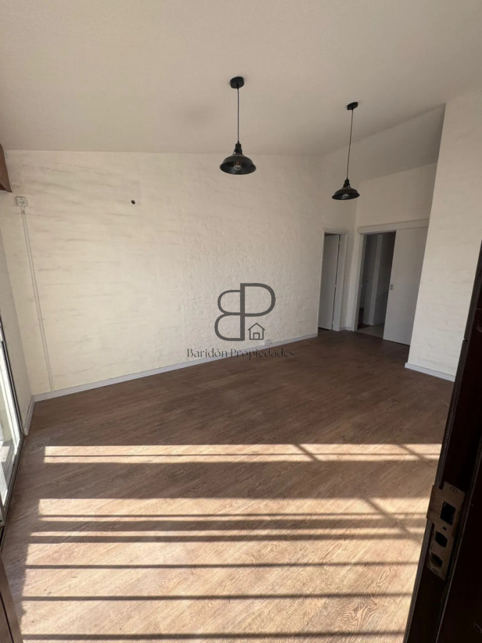 Casa ID.6904 - Alquiler en Complejo Cerrado Carrasco 4 Dormitorios y Cochera