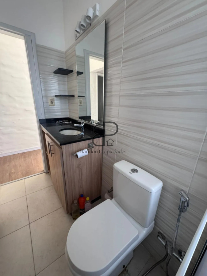 Casa ID.6904 - Alquiler en Complejo Cerrado Carrasco 4 Dormitorios y Cochera