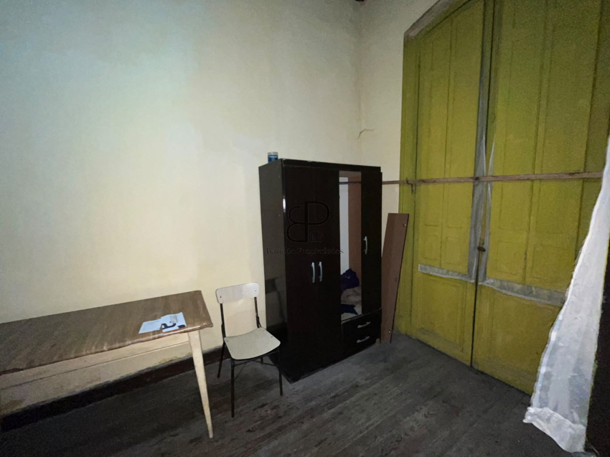 Casa ID.7051 - Venta Padron Unico 3 Plantas con 9 Dorm. y 3 Cocinas Aguada