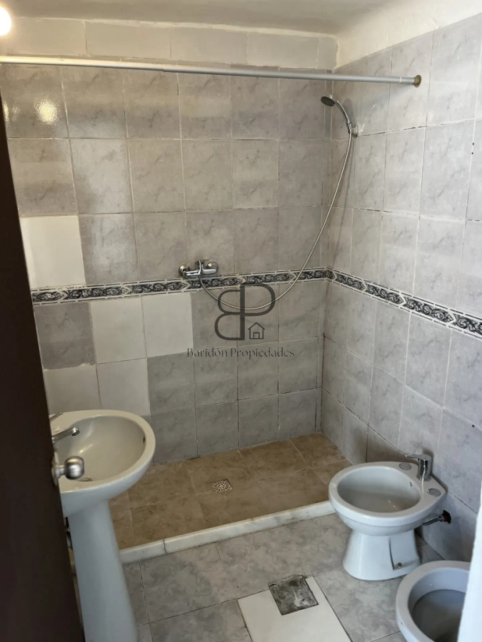 Casa ID.7009 - Alquiler Casa 4 Dormitorios Union con Patio y Parrillero
