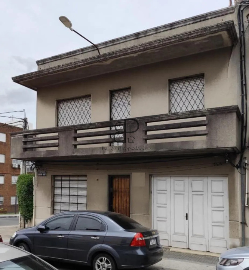 Casa ID.5670 - Venta Casa y Apartamento 4 Dormitorios Paso Molino con garaje