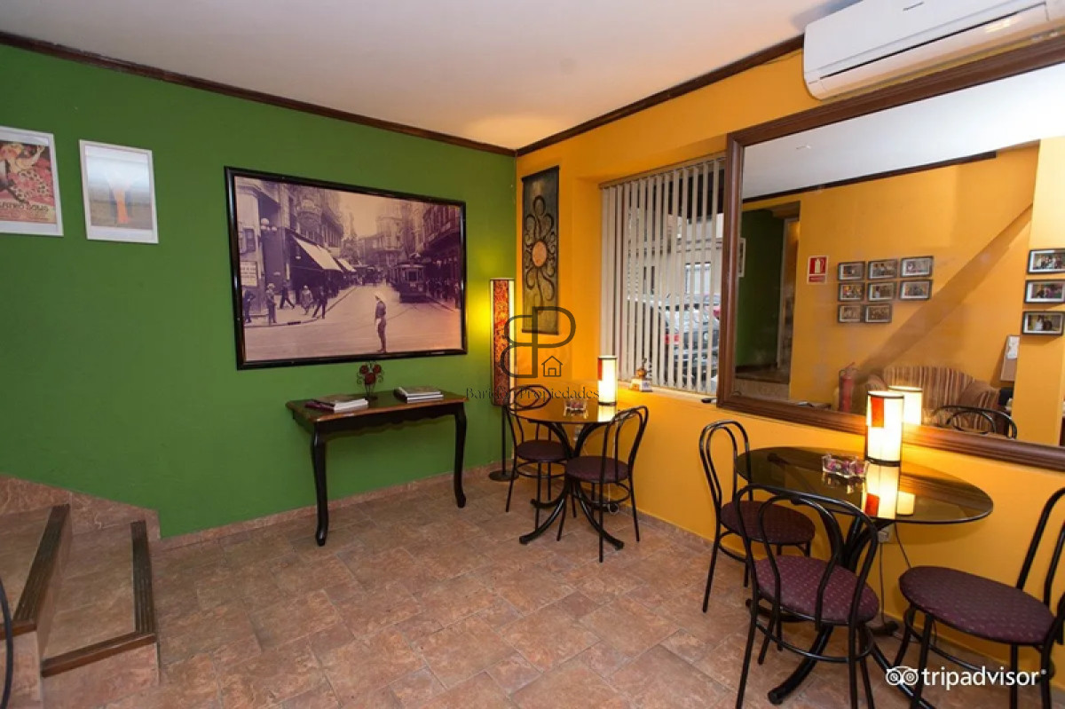 Casa ID.4852 - Venta Hotel Iberia Centro Montevideo Inversión