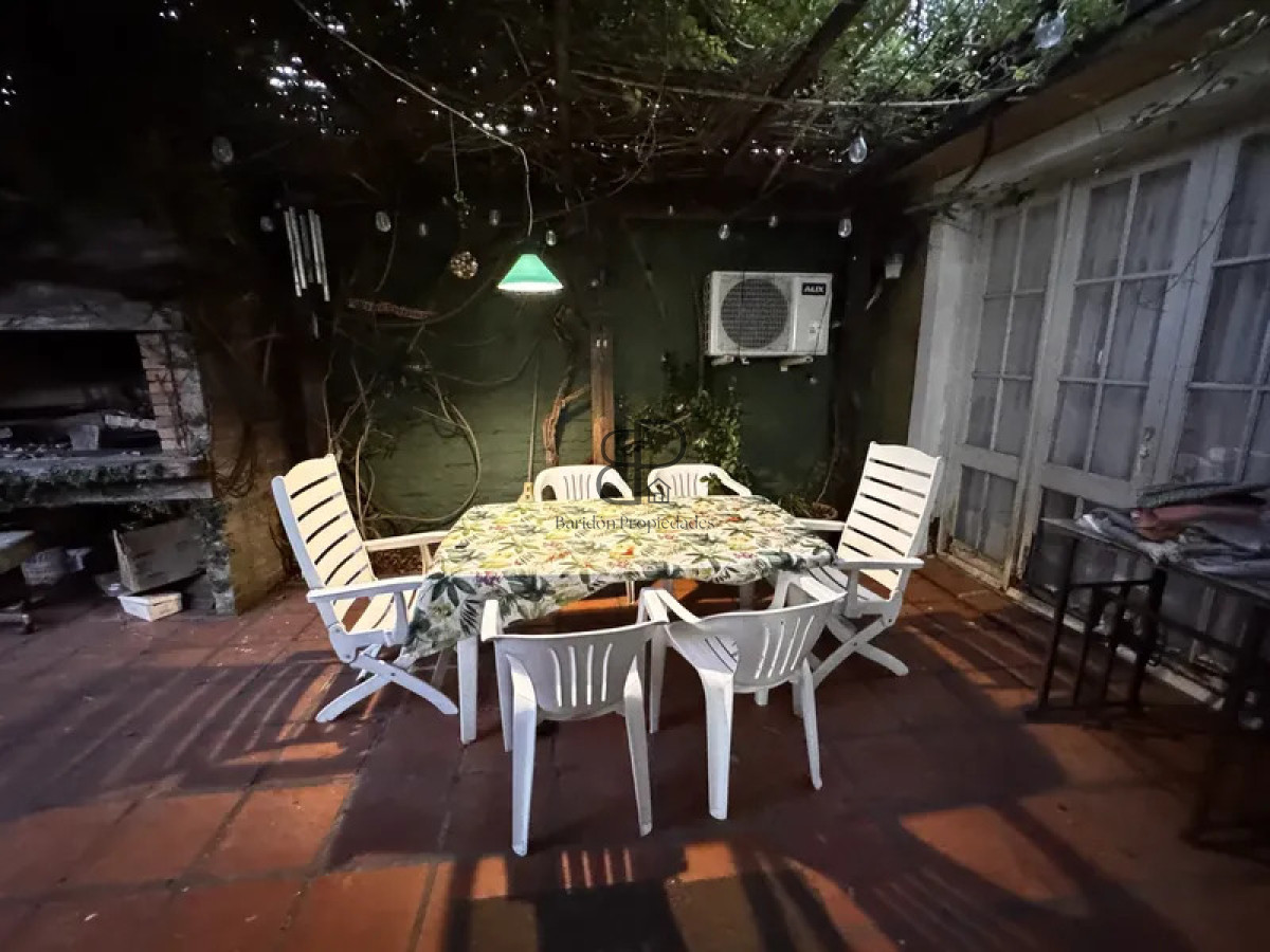 Casa ID.6936 - Venta Casa 3 Dormitorios Carrasco con patio y cochera 