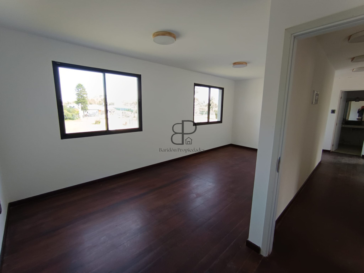 Casa ID.6884 - Venta Casa a Estrenar 5 Dormitorios Lomas de Solymar parrillero