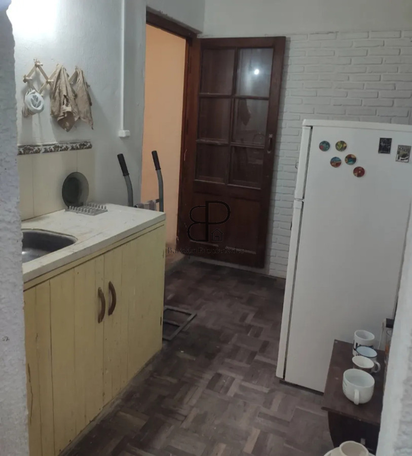 Casa ID.6147 - Venta Casa 8 Dormitorios 2 Cocinas Inversion Bella Vista