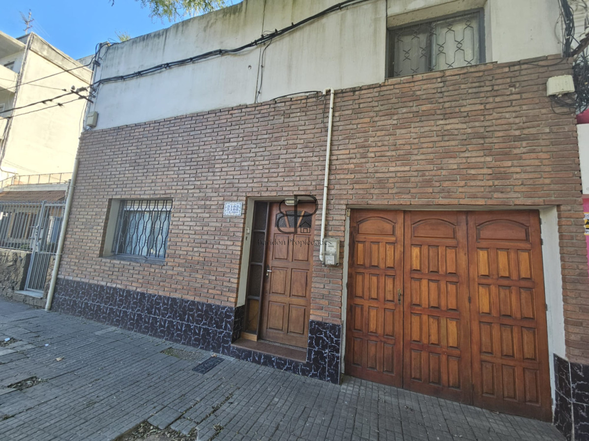 Casa ID.6268 - Venta Casa y Apartamento 4 Dormitorios Brazo Oriental Cochera