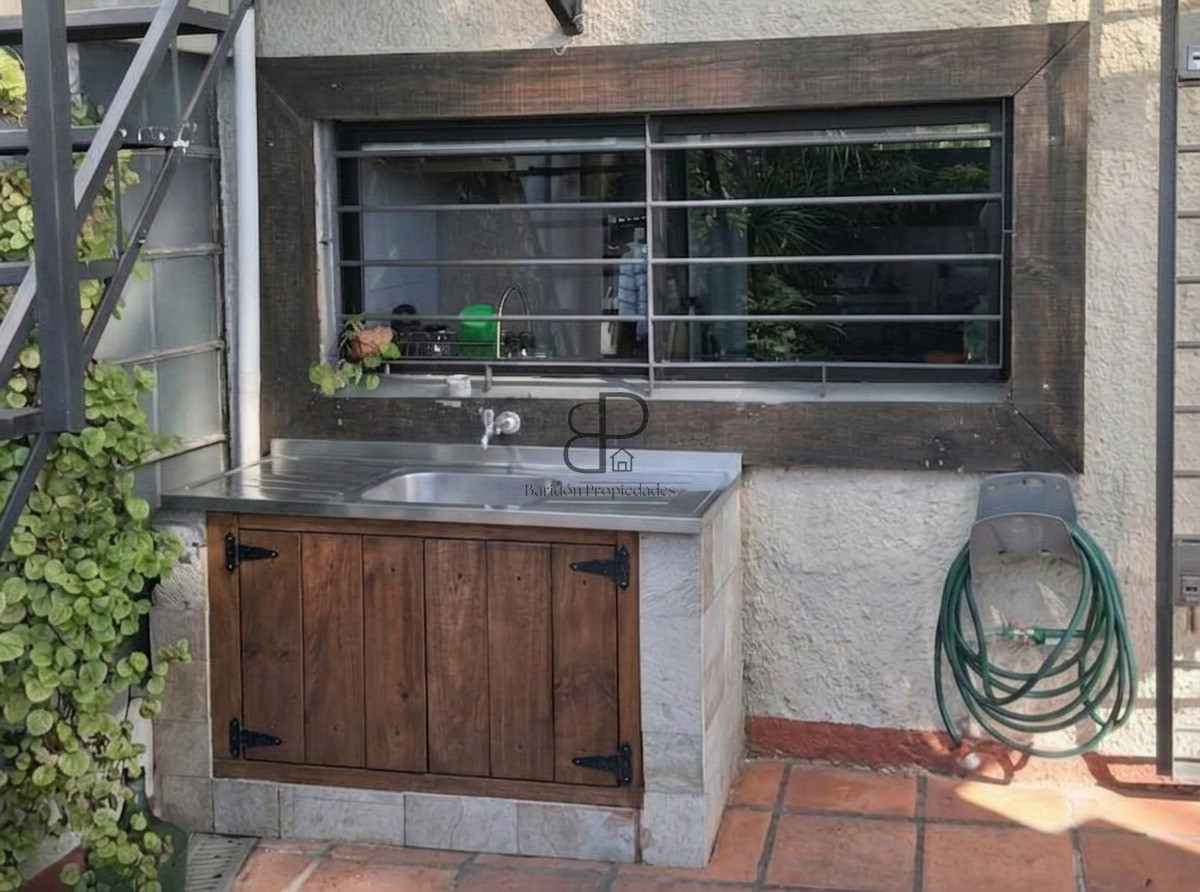 Casa ID.6845 - Venta Casa 2 Dormitorios Aguada con azotea con parrillero