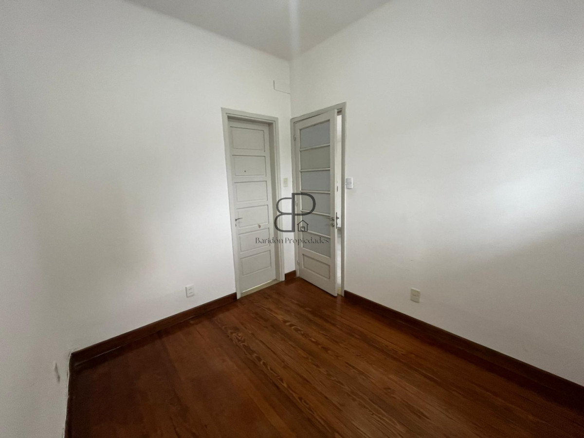 Casa ID.5784 - Venta Casa 4 Dormitorios Terraza y Parrillero Bella Vista
