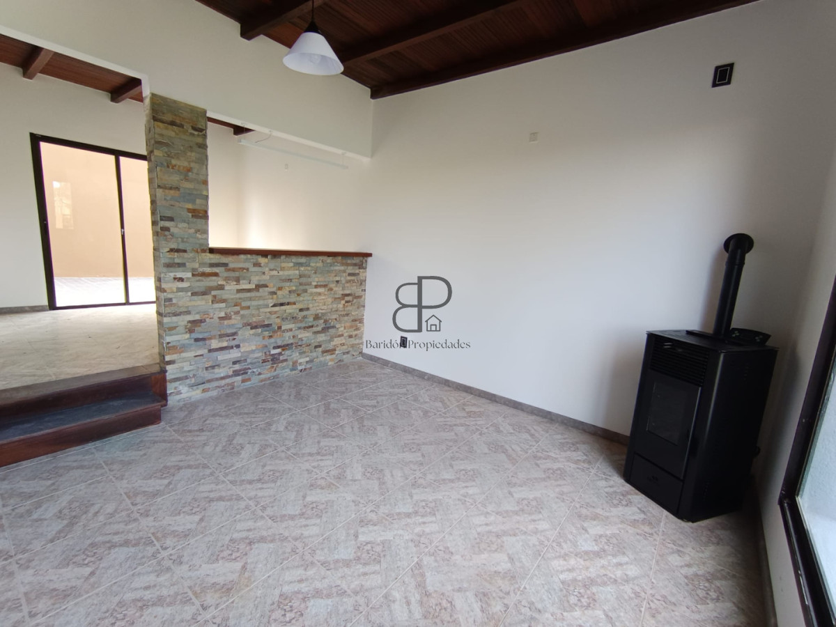 Casa ID.6884 - Venta Casa a Estrenar 5 Dormitorios Lomas de Solymar parrillero
