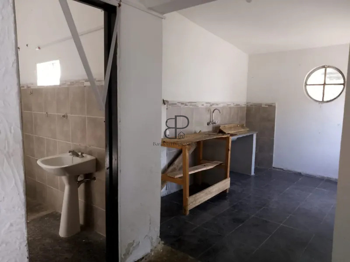 Casa ID.6998 - Alquiler Casa con Terreno 2000m2 y Deposito San Jose de Carrasco
