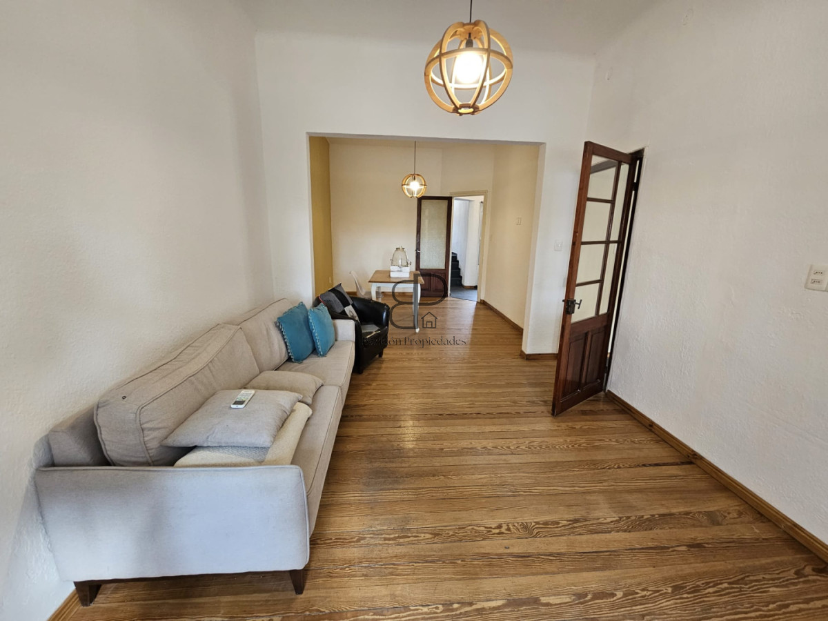 Casa ID.6540 - Venta Casa 3 o 4 Dormitorios Barbacoa y Garaje La Blanqueada