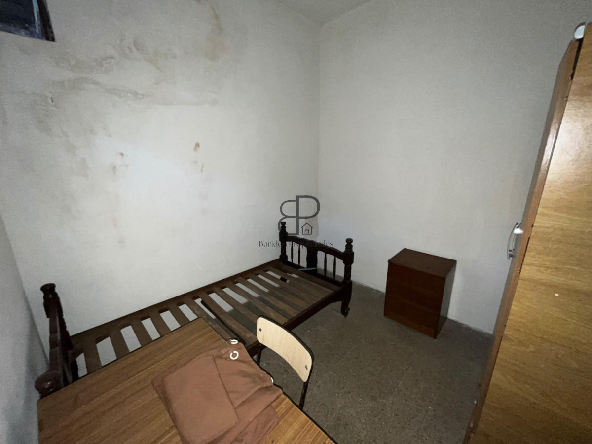 Casa ID.7051 - Venta Padron Unico 3 Plantas con 9 Dorm. y 3 Cocinas Aguada
