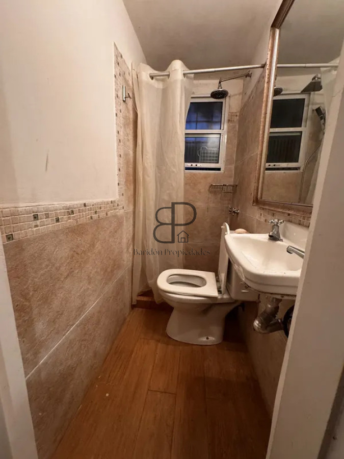 Casa ID.6936 - Venta Casa 3 Dormitorios Carrasco con patio y cochera 