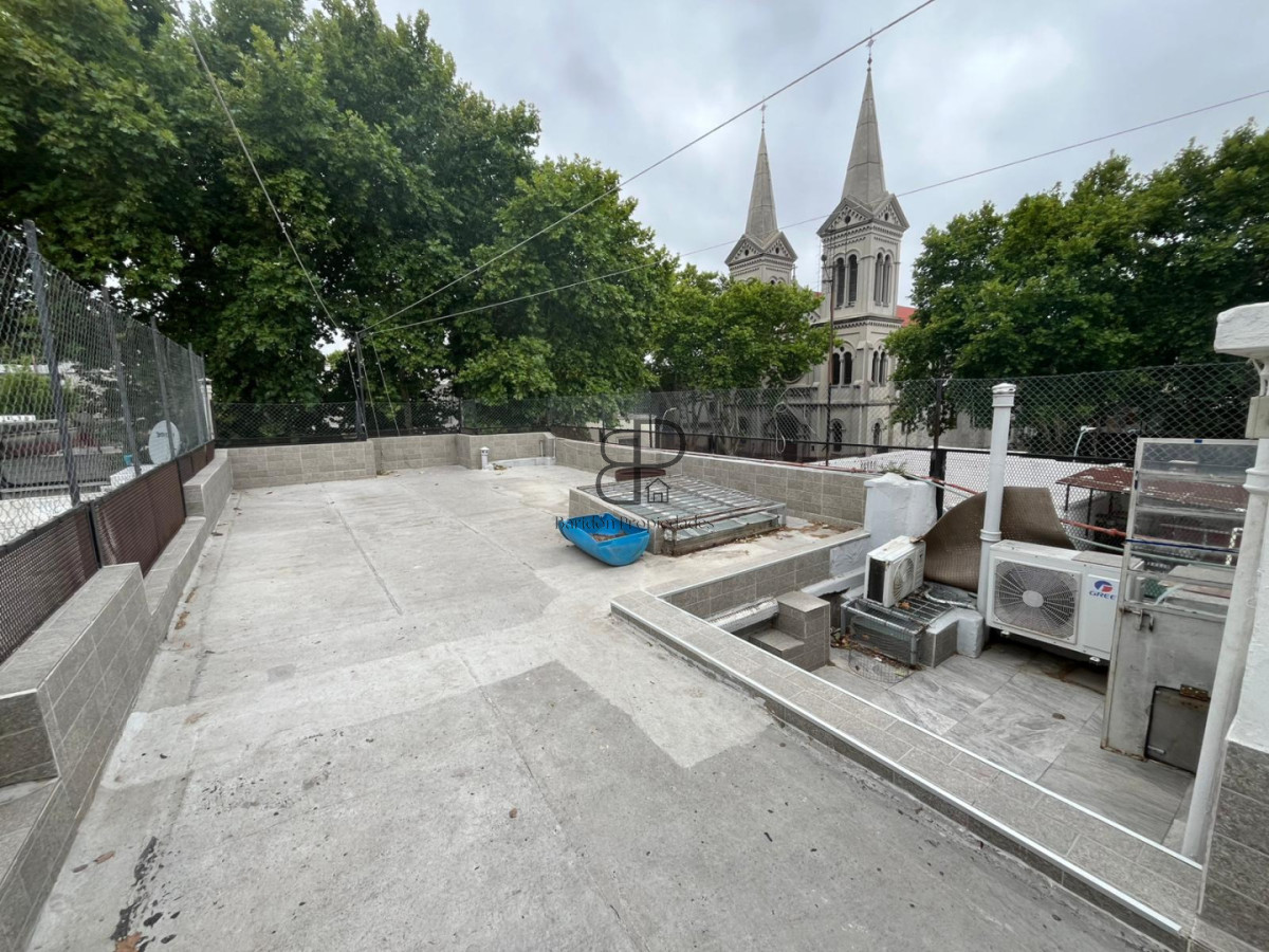 Casa ID.5784 - Venta Casa 4 Dormitorios Terraza y Parrillero Bella Vista