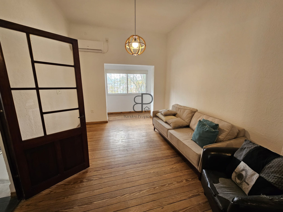 Casa ID.6540 - Venta Casa 3 o 4 Dormitorios Barbacoa y Garaje La Blanqueada