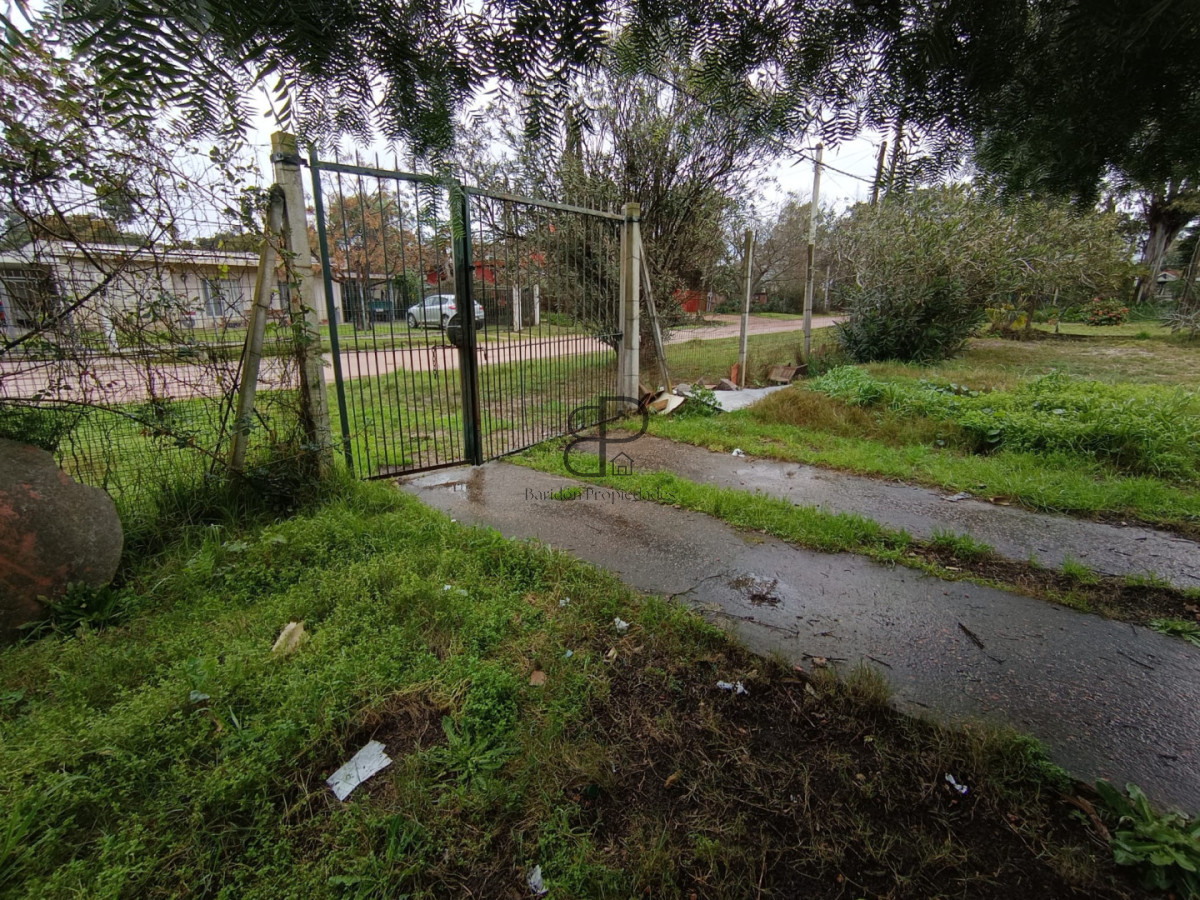 Casa ID.6861 - Venta Casa con Terreno 3 Dormitorios El Pinar Sur 