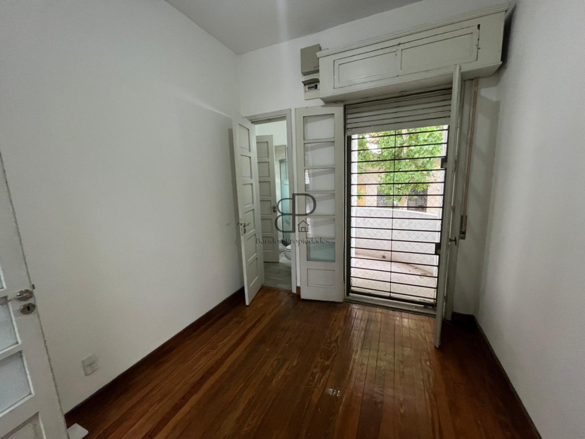 Casa ID.5784 - Venta Casa 4 Dormitorios Terraza y Parrillero Bella Vista