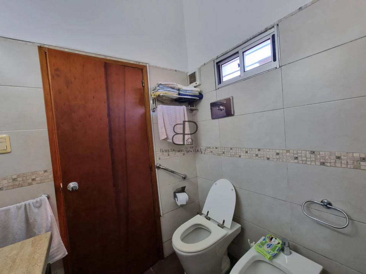 Casa ID.6893 - Venta 2 Casas independientes un Padron La Banqueada Inversion